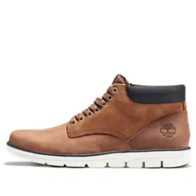 Bradstreet Chukka boots “Brown”