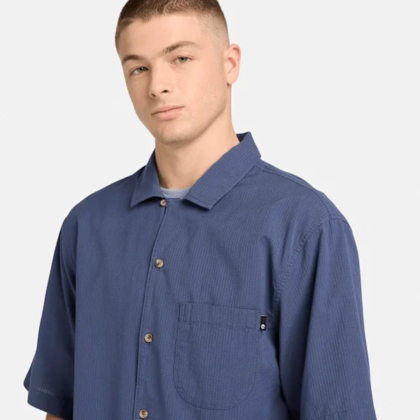 Men’s Short-Sleeve Seersucker Resort Shirt Men’s Short-Sleeve Seersucker Resort Shirt
