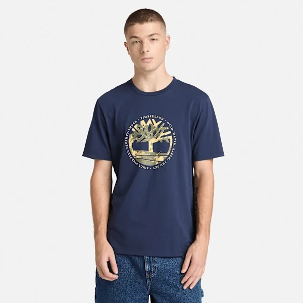 Men’s Tree Logo Lake House Graphic T-Shirt Men’s Tree Logo Lake House Graphic T-Shirt