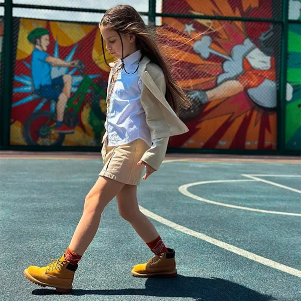 Junior Timberland® Premium 6-Inch Waterproof Boots – Wheat Junior Timberland® Premium 6-Inch Waterproof Boots – Wheat